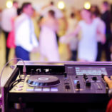 How to Choose your Wedding DJ